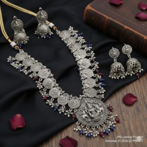 antique -silver -jewellery -with ethnic outfit 